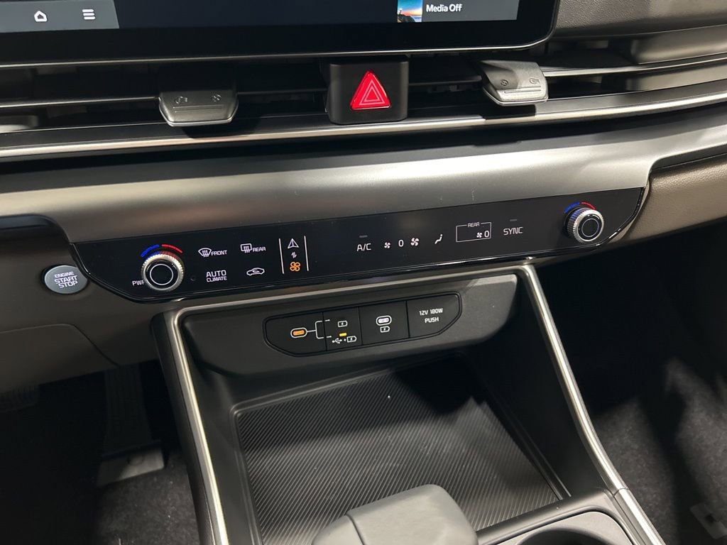 New 2026 Kia Carnival image 20