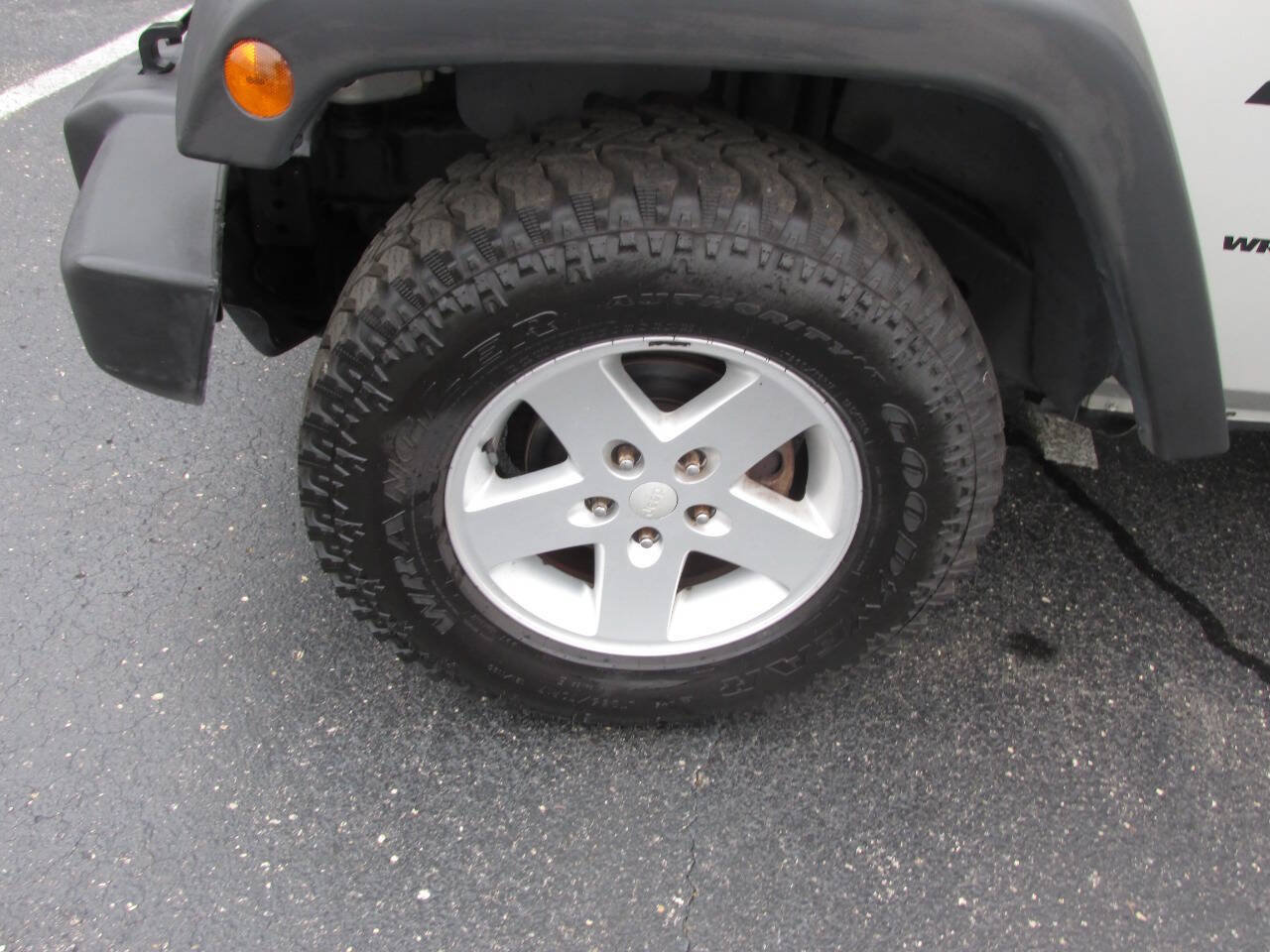 Used 2007 Jeep Wrangler X AWD/4WD image 25