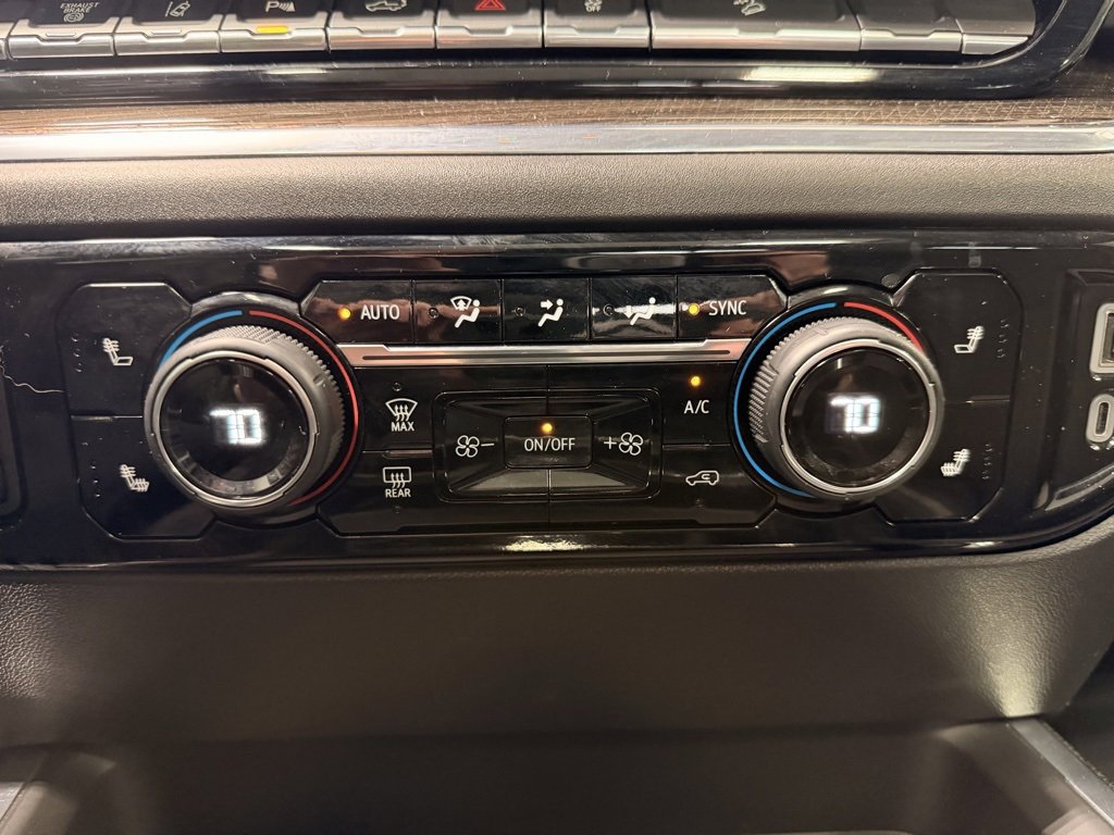 Used 2024 Chevrolet Silverado 2500 LT w/ Midnight Edition image 44