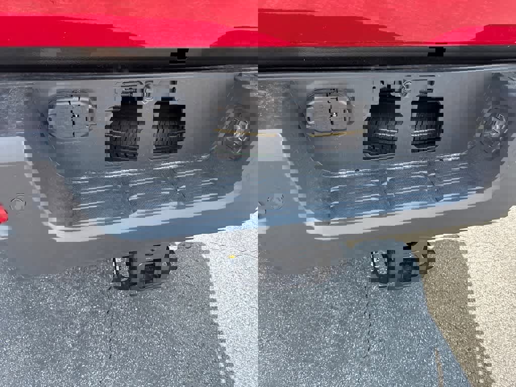 Used 2025 Toyota Tacoma SR5 w/ SR5 Upgrade Package image 29