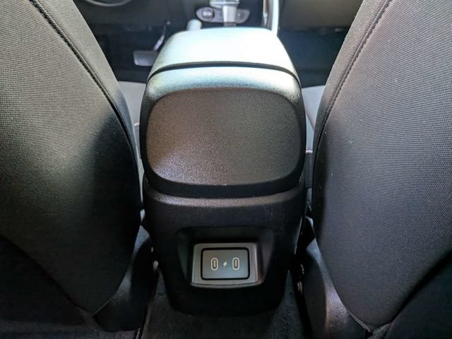 Used 2024 Hyundai Elantra SEL FWD image 15