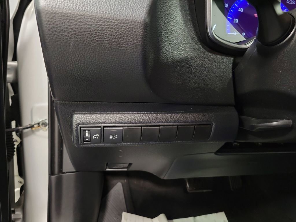 Used 2021 Toyota Corolla XSE image 22