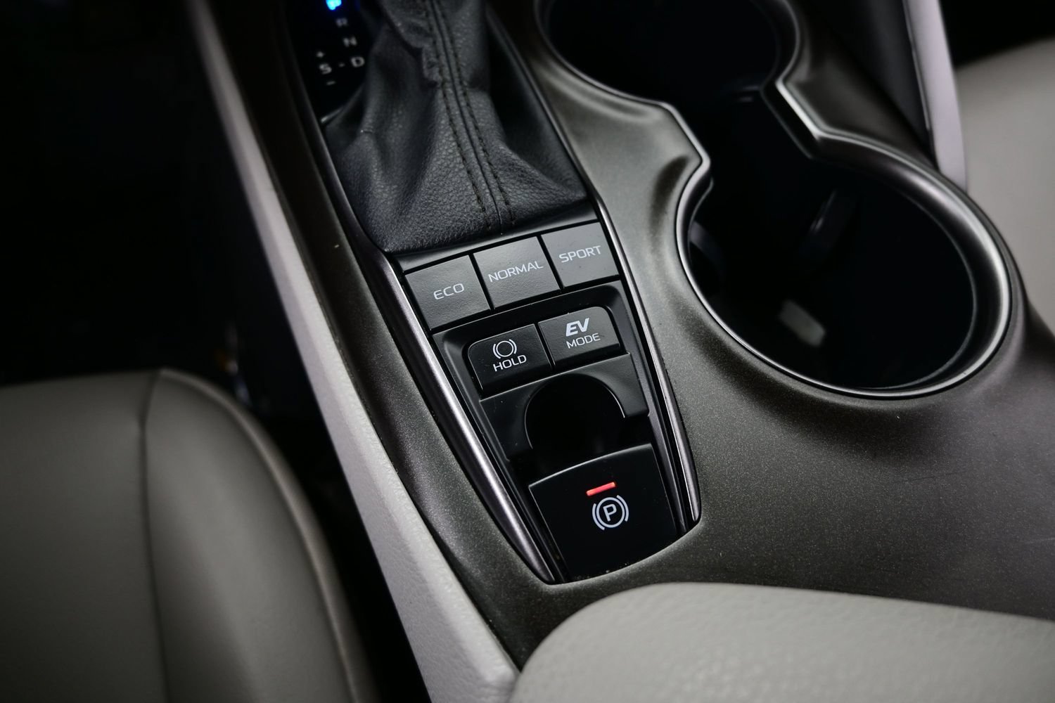 Used 2024 Toyota Camry SE w/ Audio Upgrade Package FWD image 23