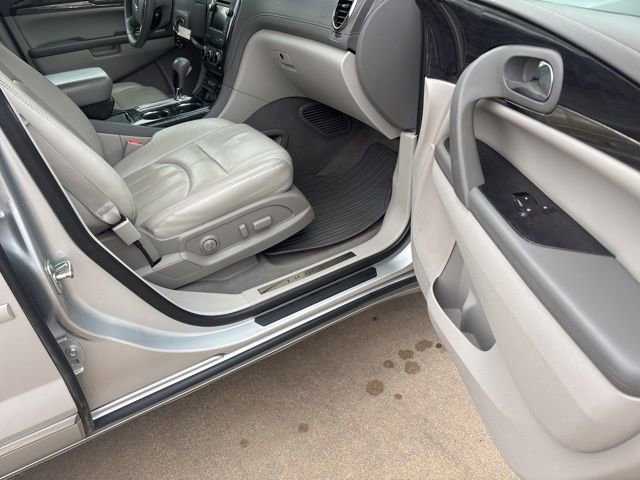 Used 2016 Buick Enclave Leather image 22