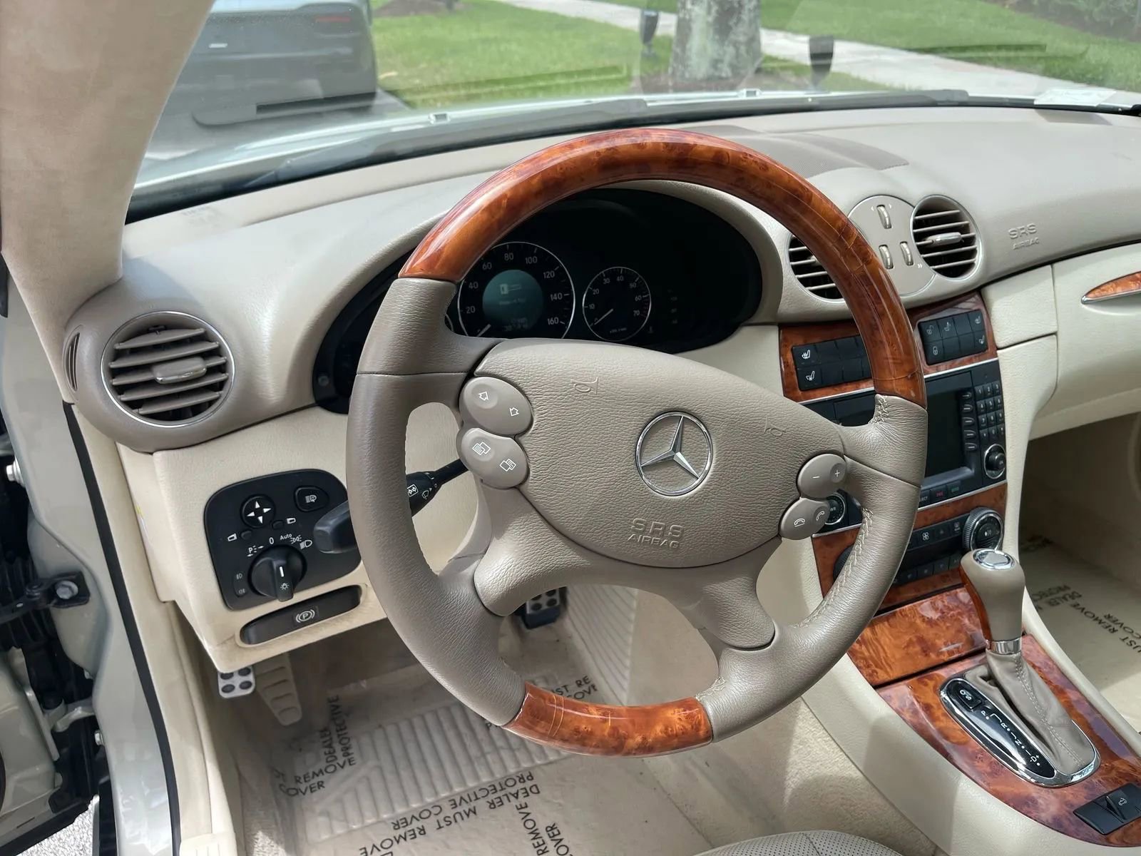 Used 2007 Mercedes-Benz CLK 350 Cabriolet image 21