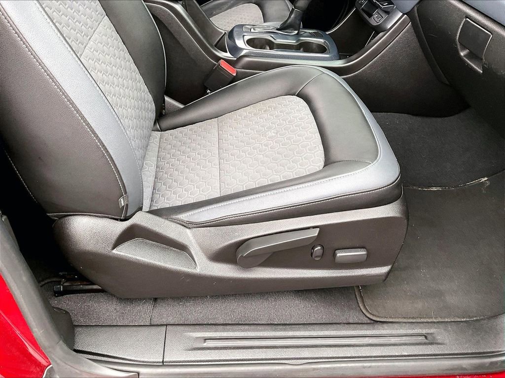 Used 2017 Chevrolet Colorado Z71 image 33