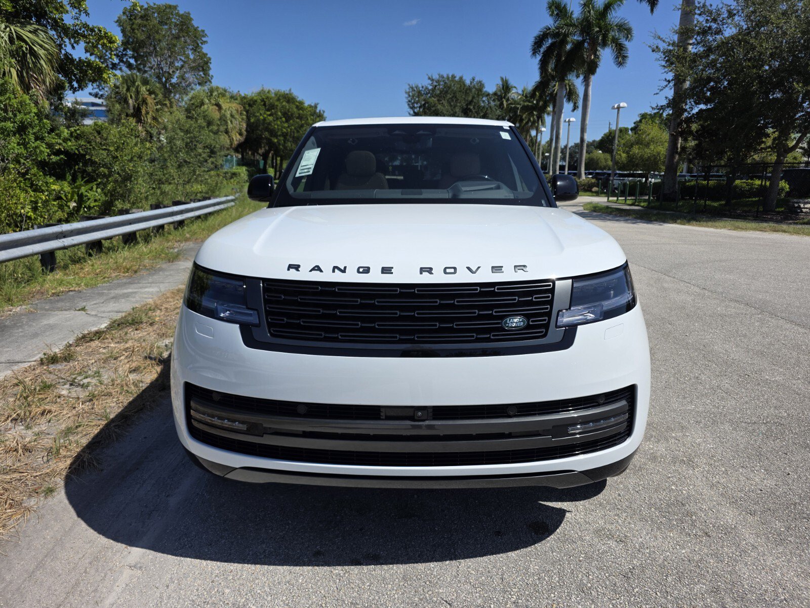 New 2026 Land Rover Range Rover SE AWD/4WD image 8