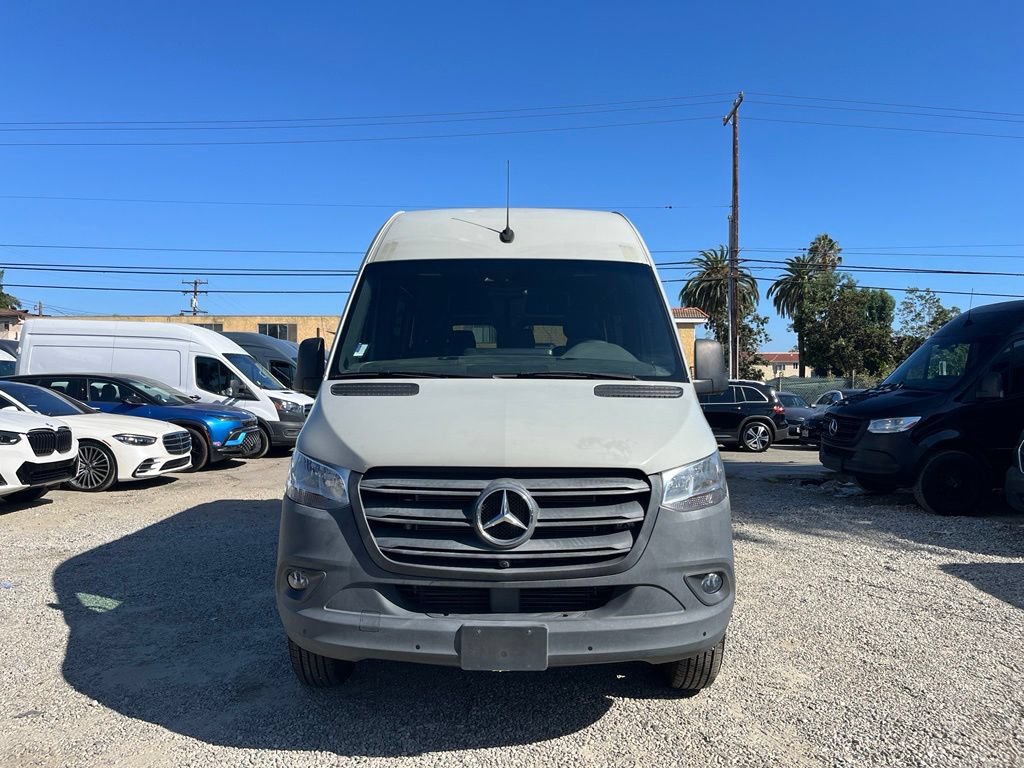 Used 2023 Mercedes-Benz Sprinter 2500 image 2