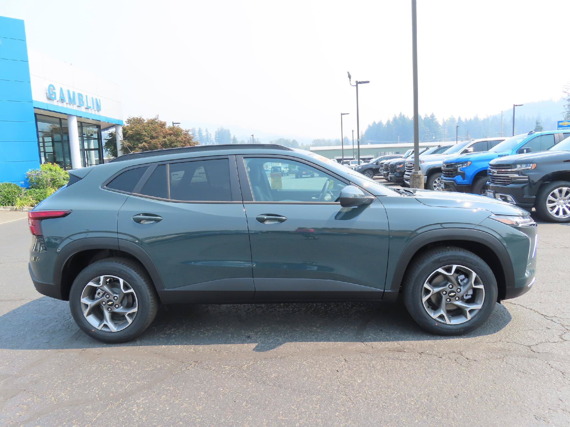 New 2026 Chevrolet Trax LT w/ Driver Confidence Package FWD image 9