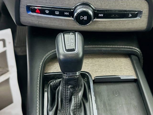 Used 2021 Volvo XC90 T6 Inscription w/ Advanced Package image 17