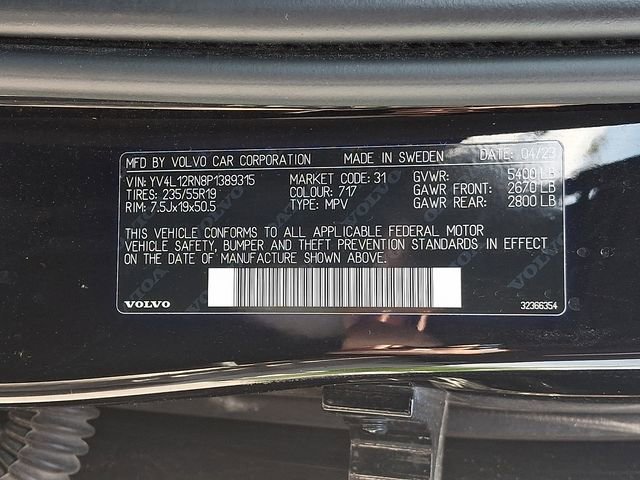 Used 2023 Volvo XC60 B5 Plus image 30