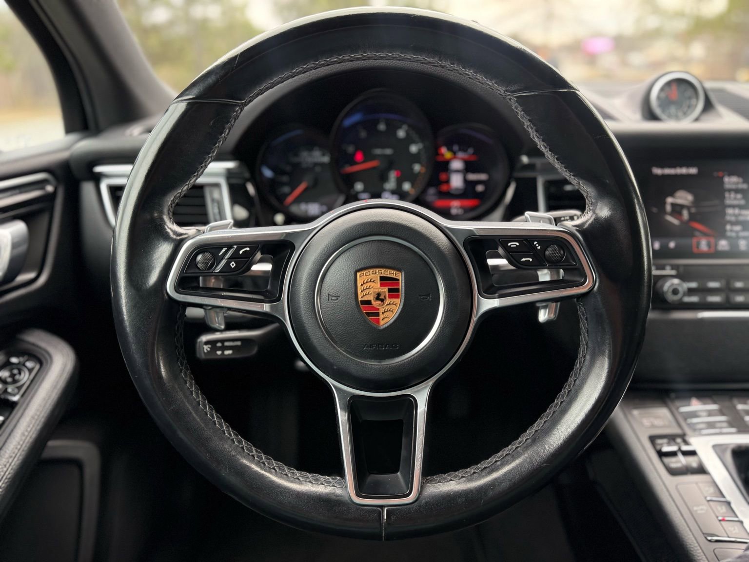 Used 2018 Porsche Macan Sport Edition image 24