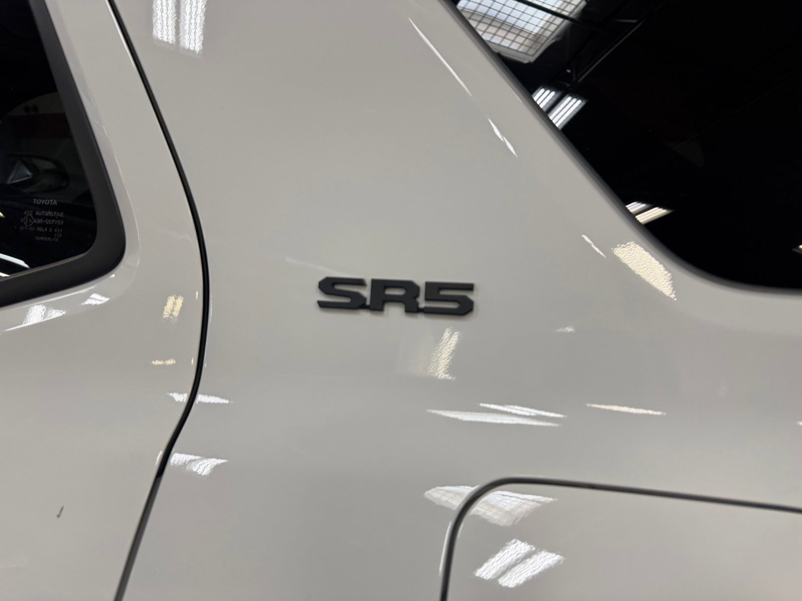 Certified 2025 Toyota 4Runner SR5 AWD/4WD image 23