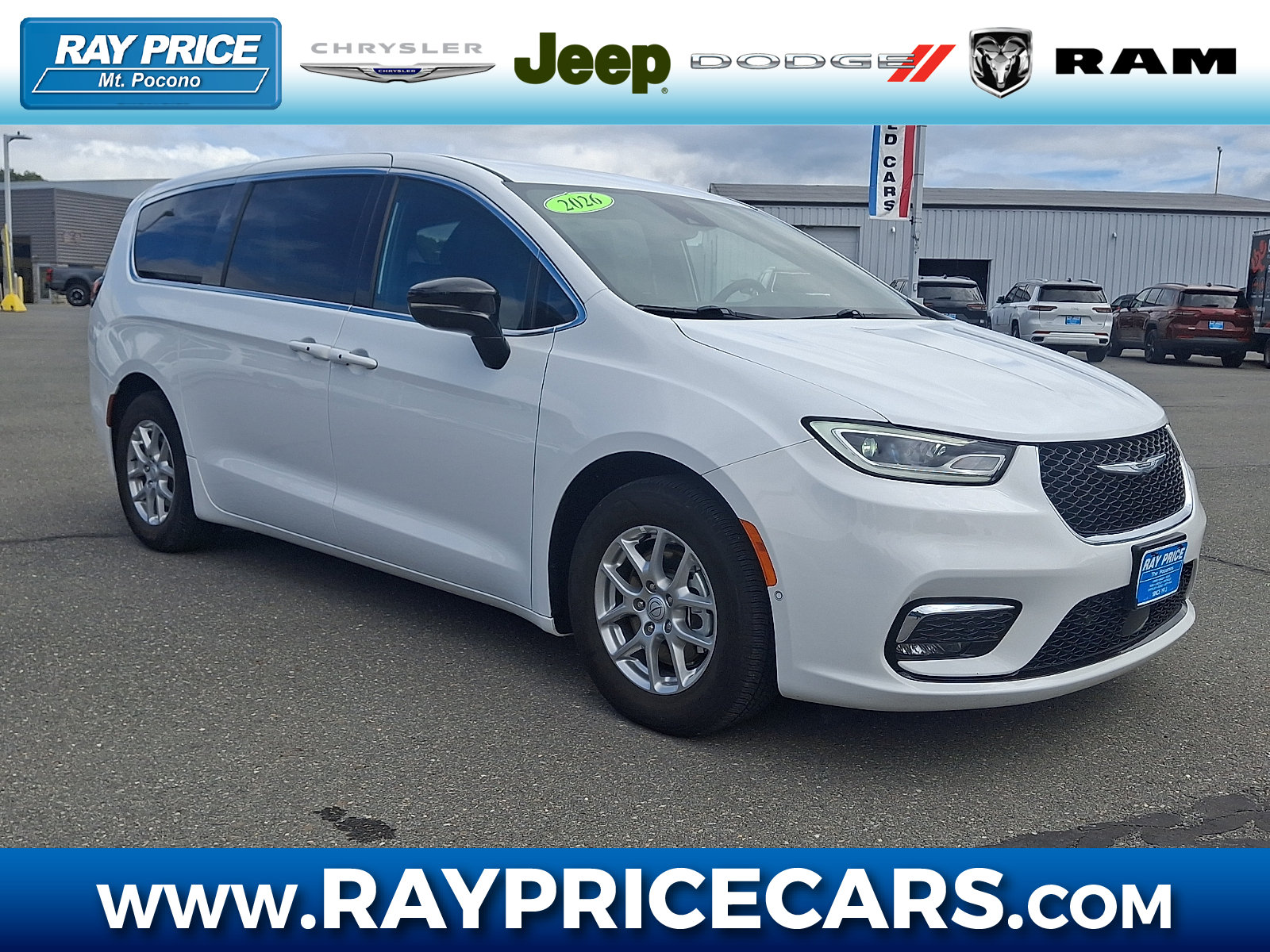 Used 2026 Chrysler Pacifica Select