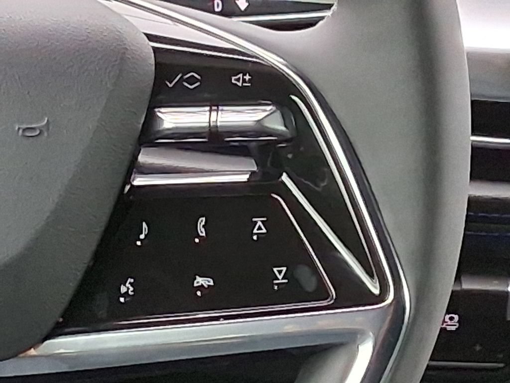 New 2026 Cadillac Escalade IQL Sport 1 w/ LPO, ONYX Package AWD/4WD image 13