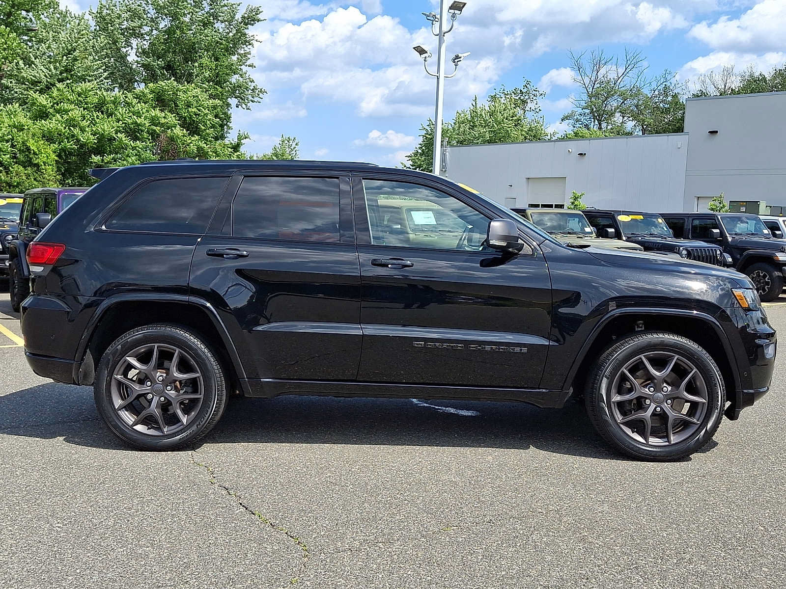 Used 2021 Jeep Grand Cherokee Limited w/ Quick Order Package 28K 80th AWD/4WD image 7