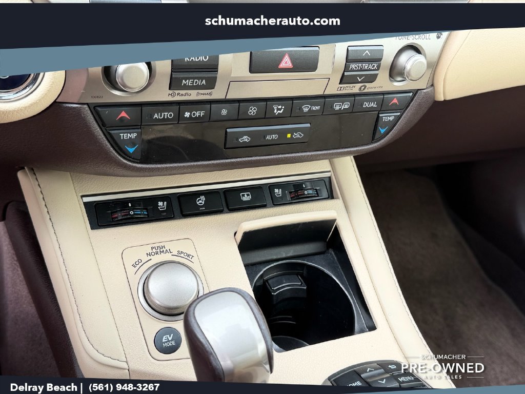 Used 2018 Lexus ES 300h w/ Luxury Package FWD image 20