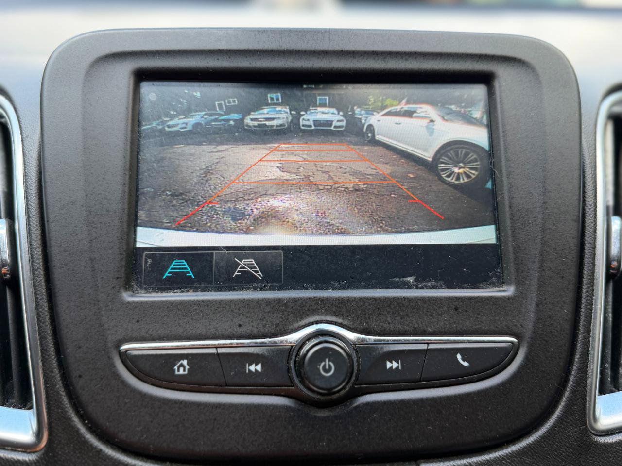 Used 2018 Chevrolet Malibu LT FWD image 51