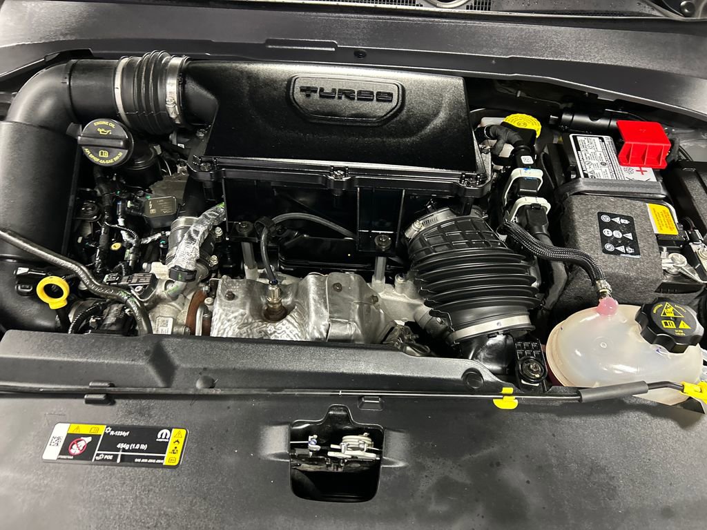 Used 2024 Jeep Compass Latitude image 25