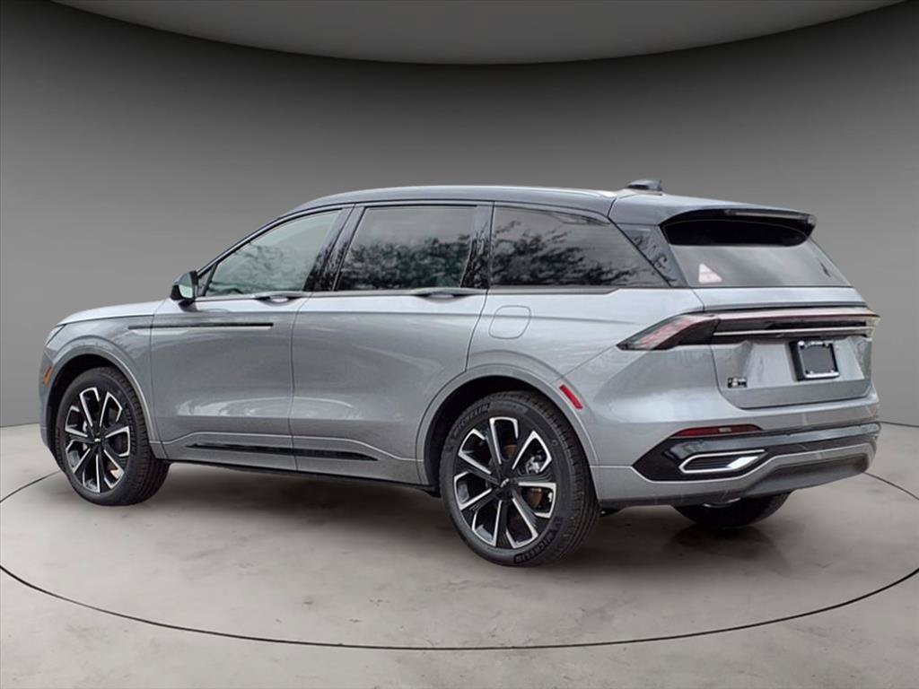 New 2025 Lincoln Nautilus Reserve AWD/4WD image 3