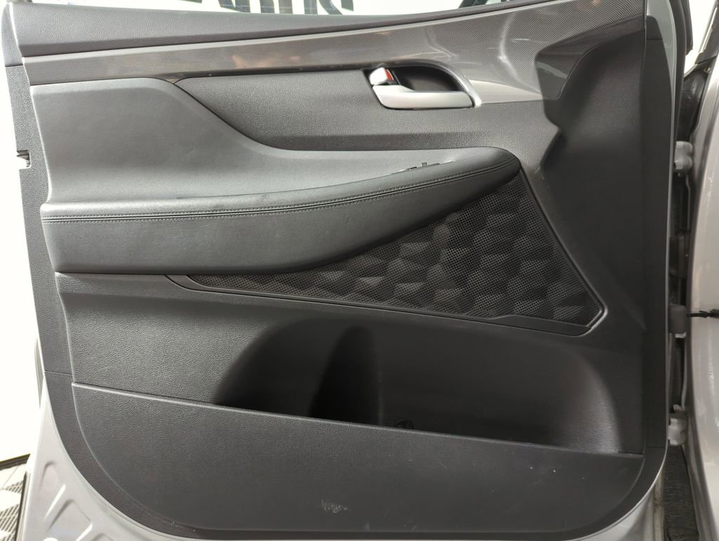 Used 2021 Hyundai Santa Fe SE FWD image 8