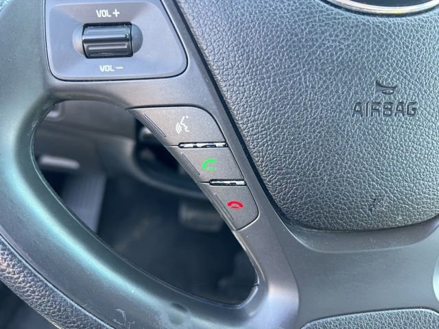 Used 2017 Kia Forte LX image 15