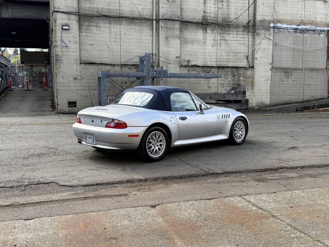 Used 2000 BMW Z3 2.8 RWD image 11