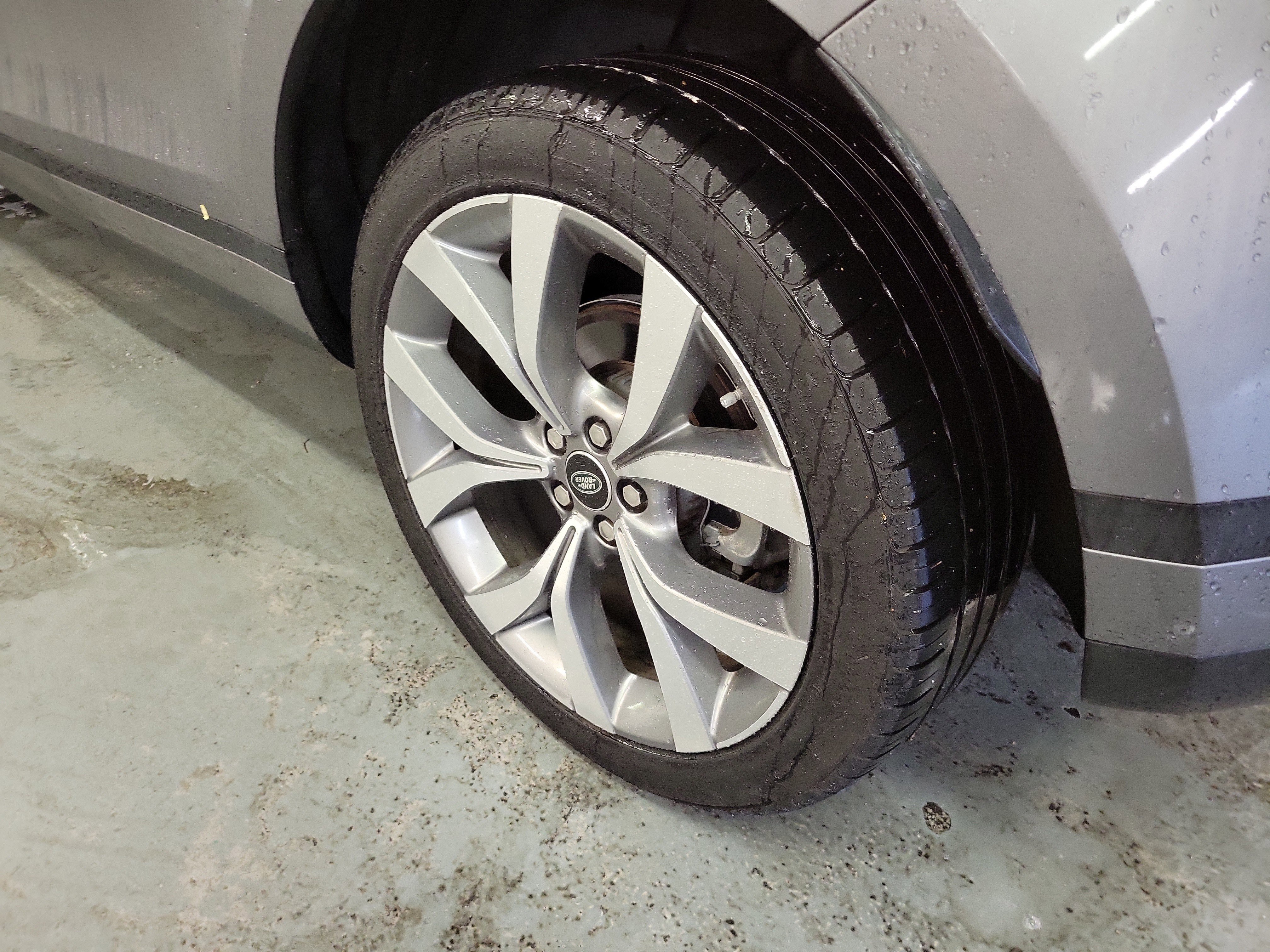 Used 2020 Land Rover Range Rover Evoque S image 26