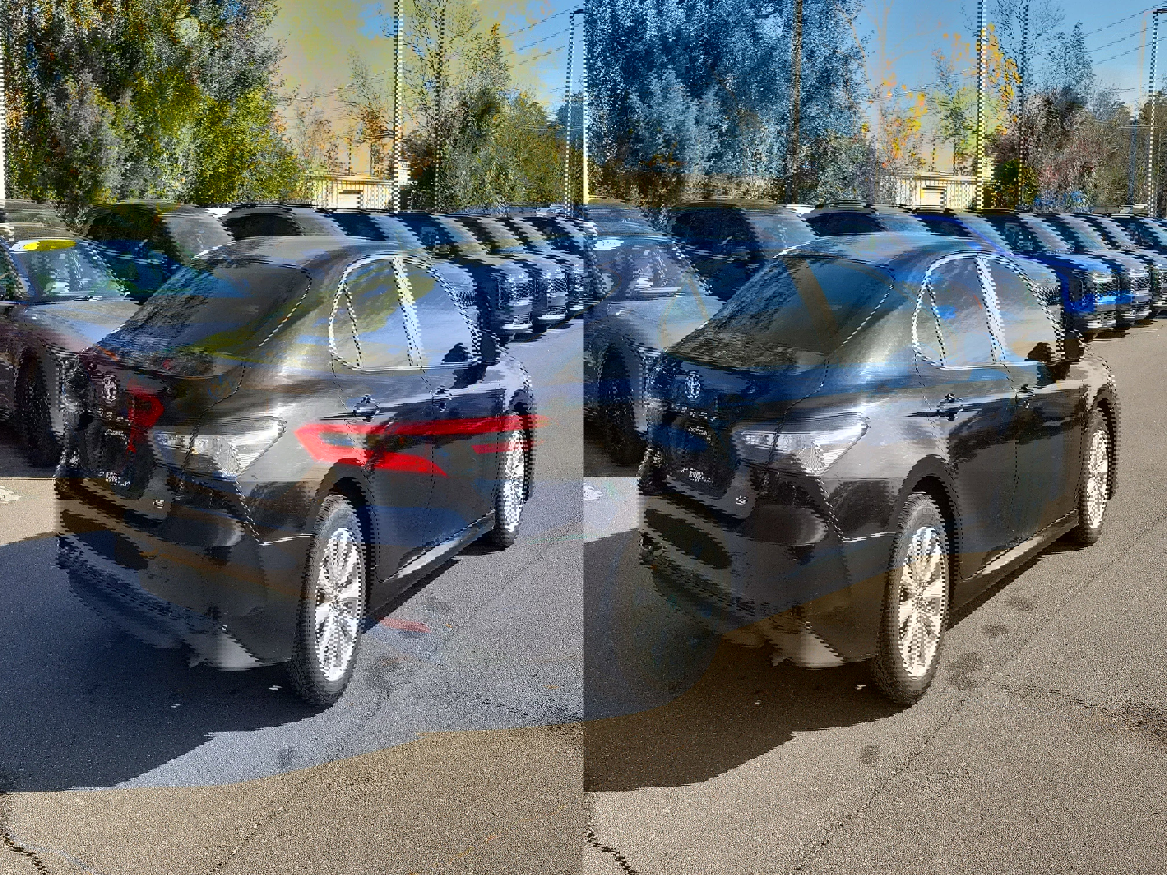 Used 2018 Toyota Camry LE image 6