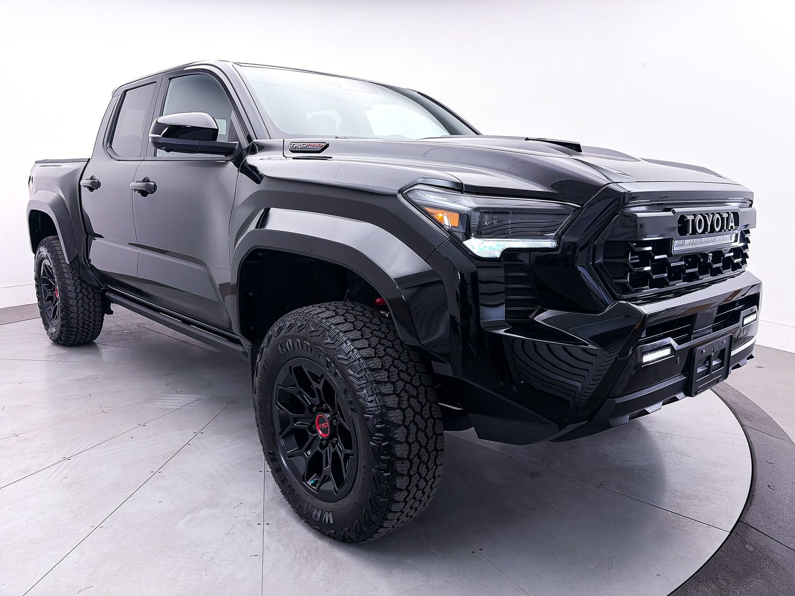 Used 2024 Toyota Tacoma TRD Pro AWD/4WD image 13