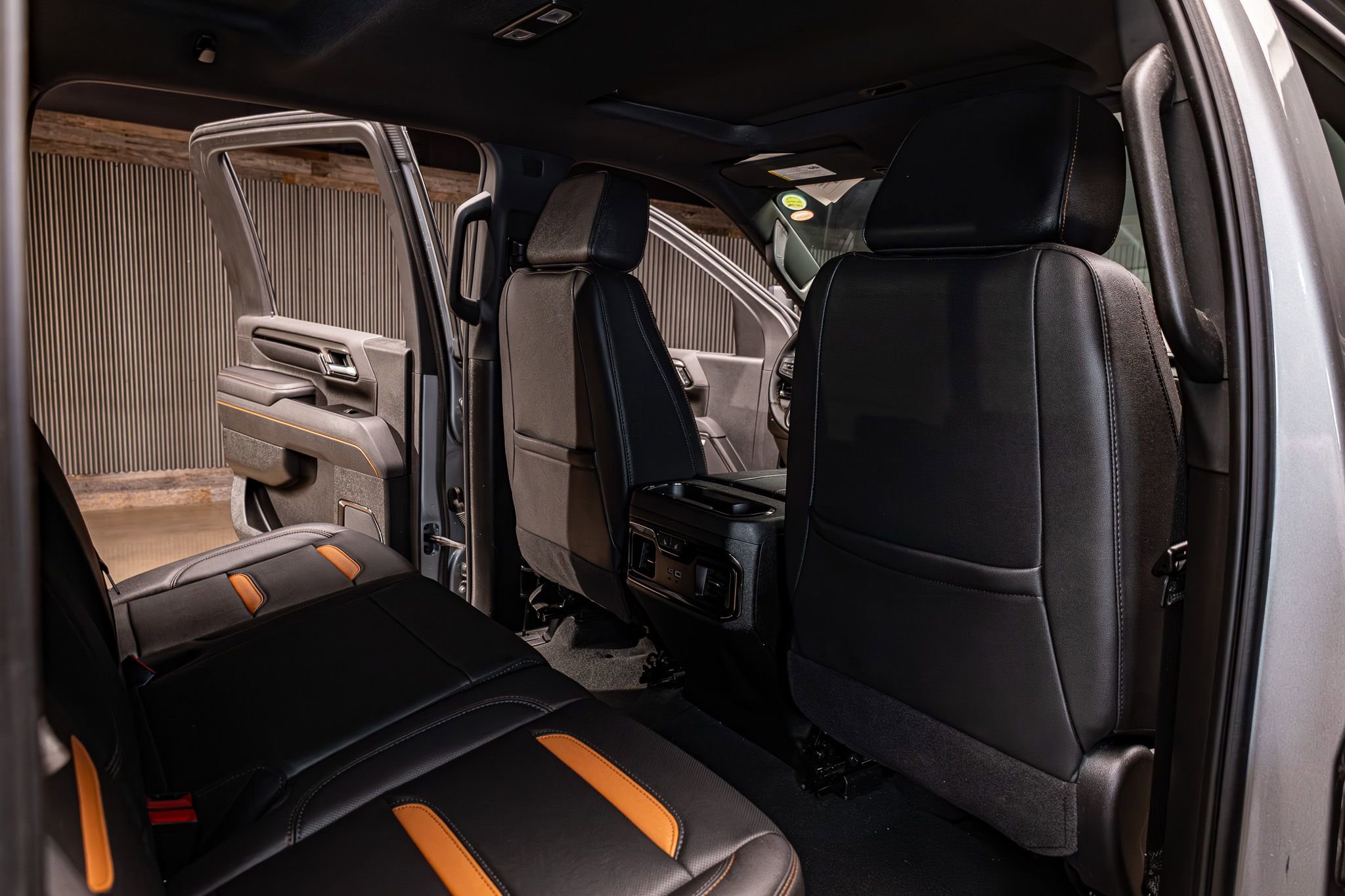 Used 2025 GMC Sierra 3500 AT4 w/ AT4 Premium Plus Package image 28