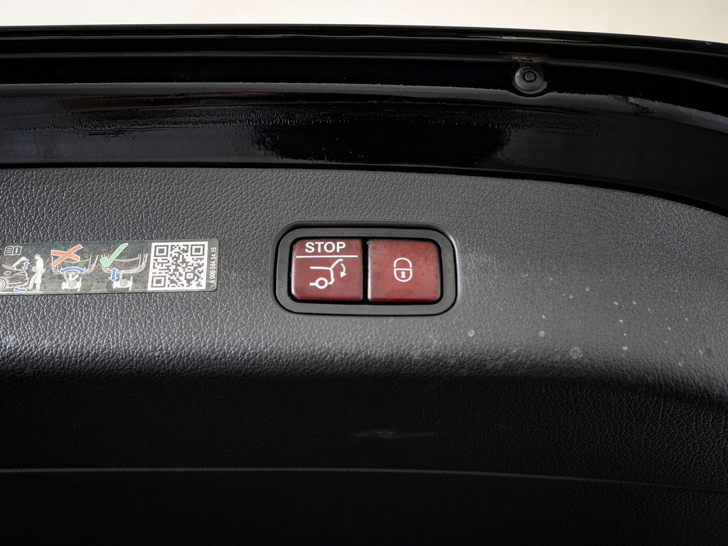 Certified 2025 Mercedes-Benz GLC 300 4MATIC image 18