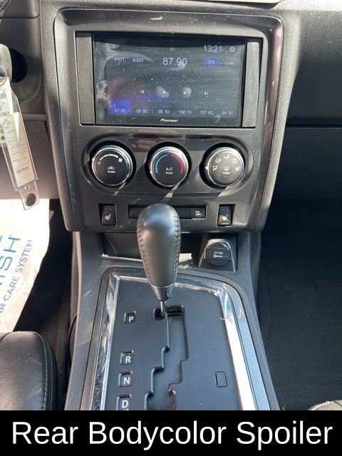 Used 2010 Dodge Challenger SE image 17