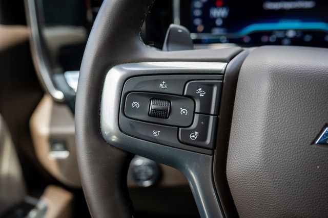 Used 2024 Chevrolet Silverado 1500 LTZ AWD/4WD image 35