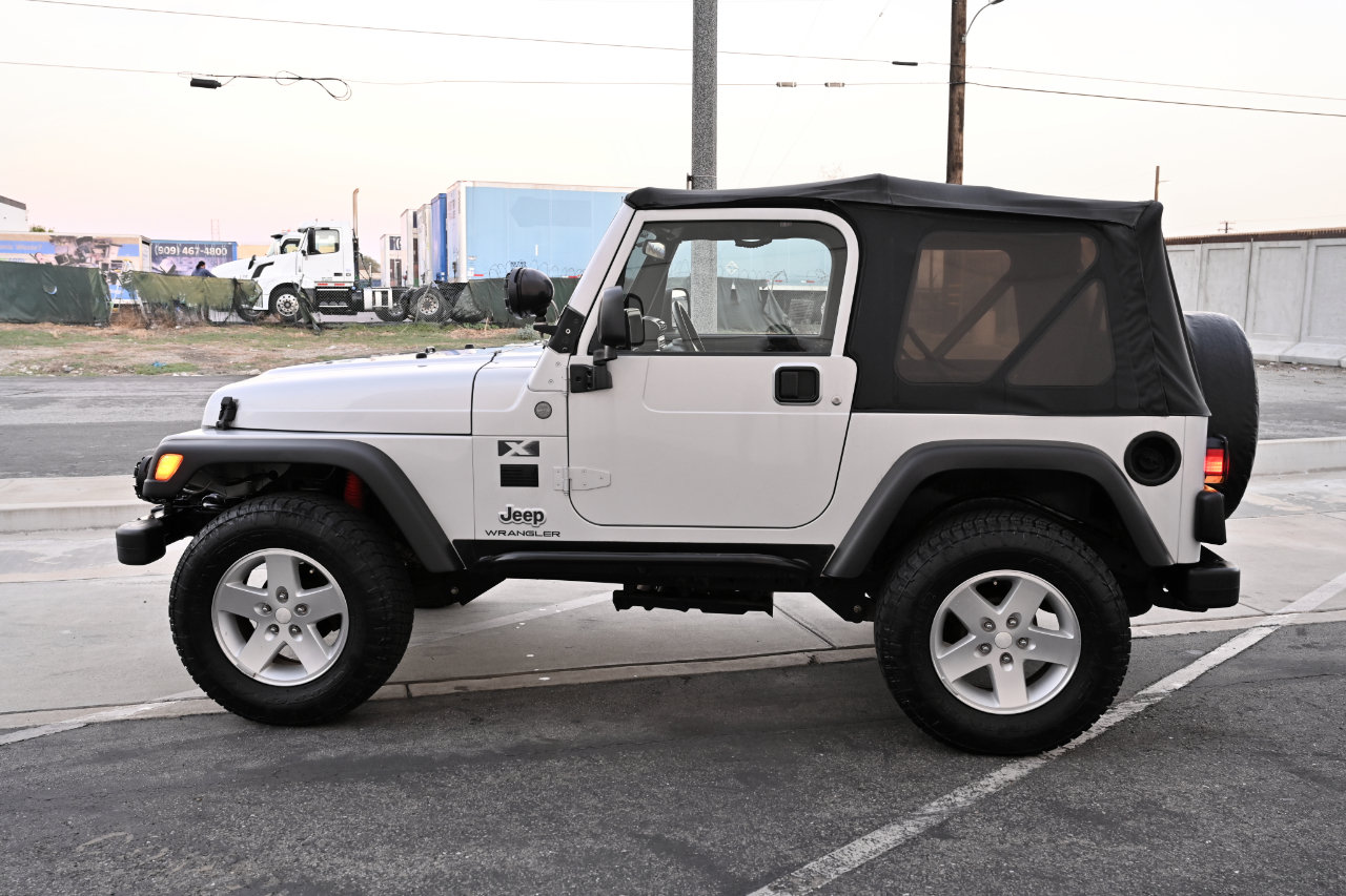 Used 2004 Jeep Wrangler X w/ Full Face Tire & Wheel Group AWD/4WD image 3
