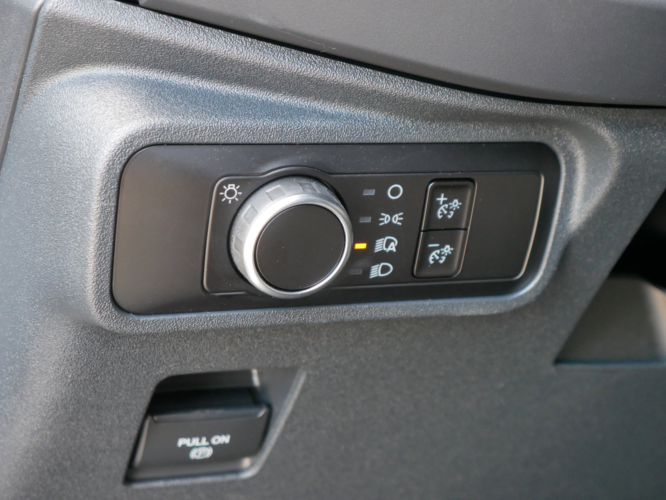 New 2025 Ford Bronco 4-Door image 5