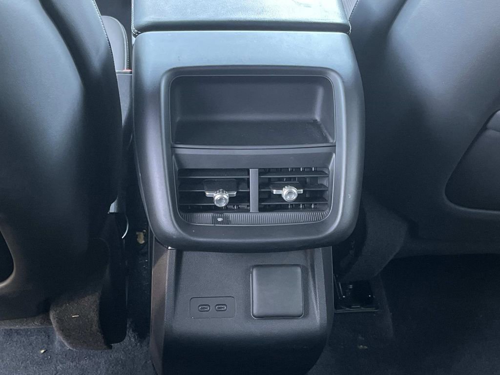 Used 2024 Cadillac Lyriq Sport RWD image 18