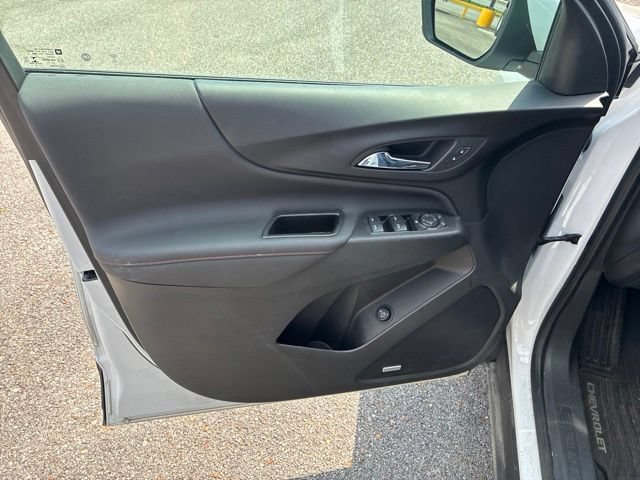 Used 2022 Chevrolet Equinox RS w/ RS Leather Package AWD/4WD image 78