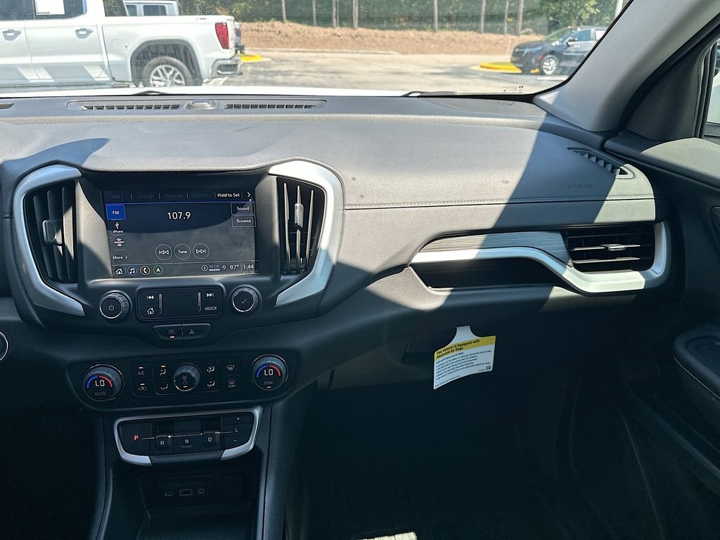 New 2024 GMC Terrain SLE w/ Driver Convenience Package FWD image 20