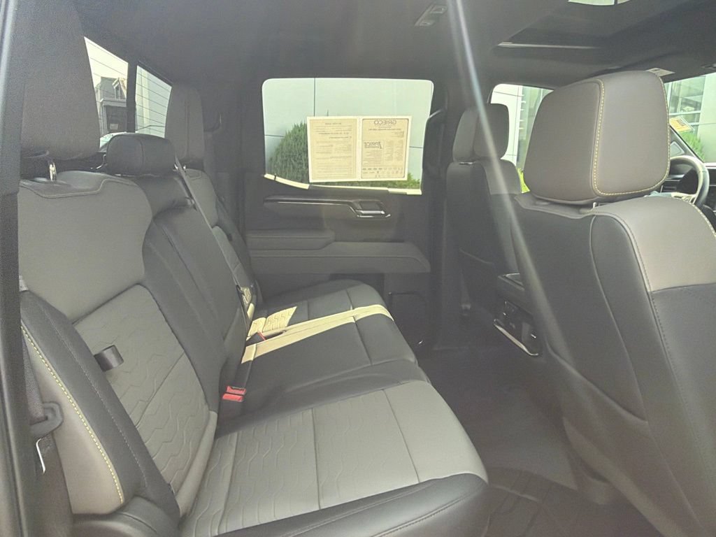 Used 2025 Chevrolet Silverado 1500 ZR2 w/ Technology Package AWD/4WD image 13