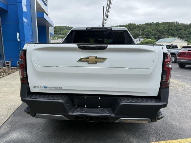 New 2025 Chevrolet Silverado EV LT image 16