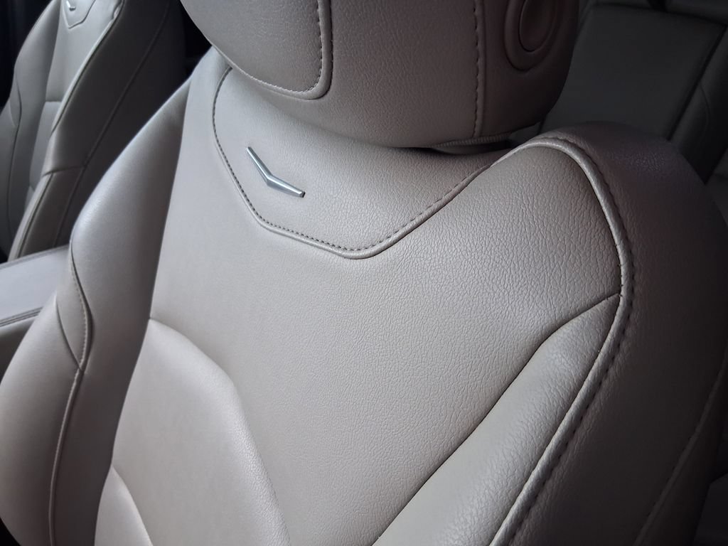 Used 2023 Cadillac XT4 Luxury FWD image 19
