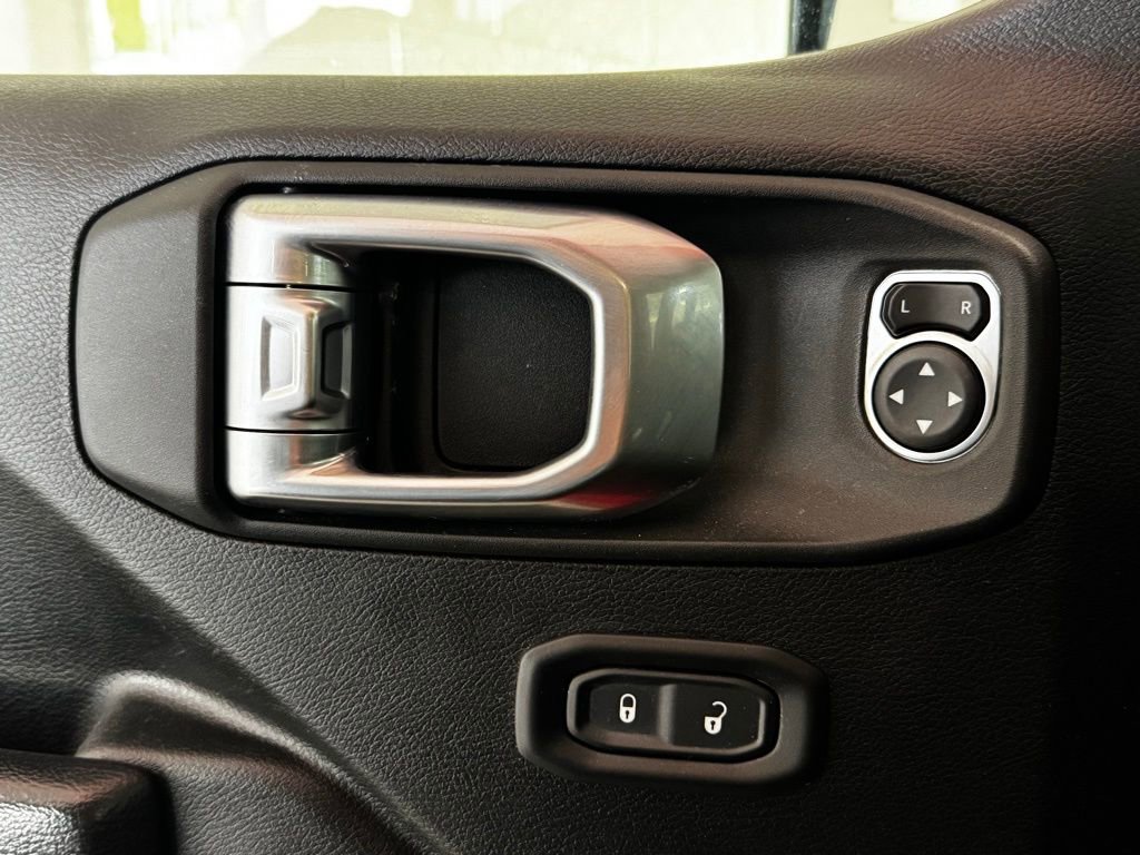 Certified 2023 Jeep Gladiator Rubicon w/ Trailer Tow Package AWD/4WD image 13