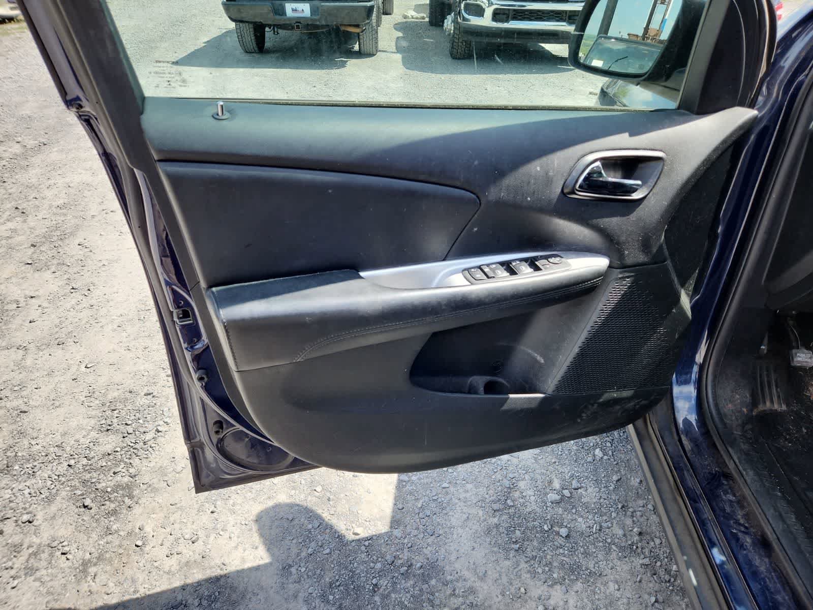 Used 2018 Dodge Journey SE FWD image 16