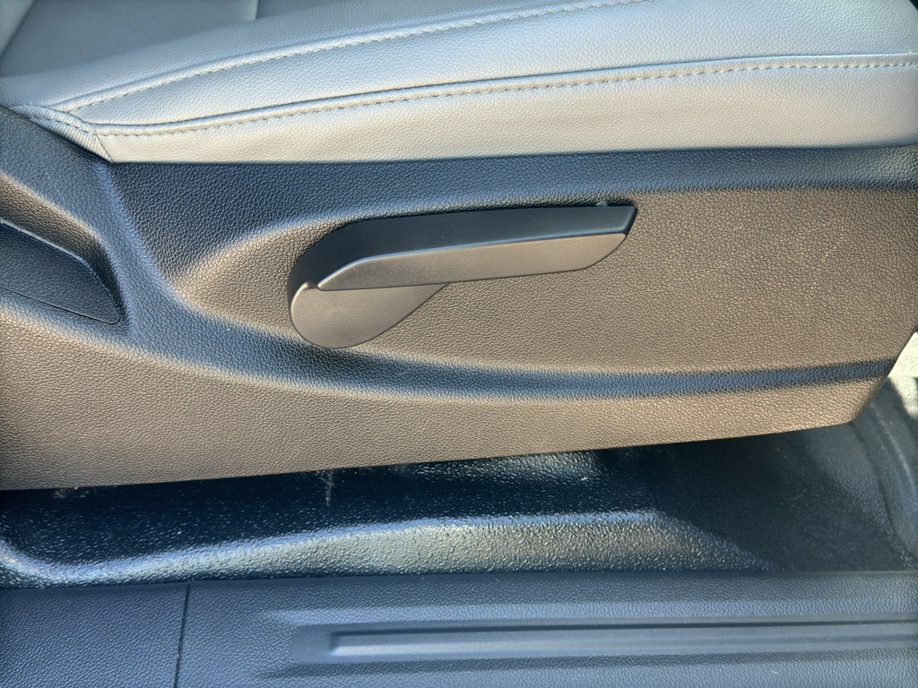 Used 2016 GMC Canyon SL image 28