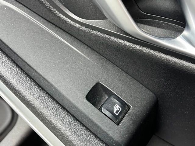 Used 2022 BMW 330i Sedan w/ Convenience Package image 18