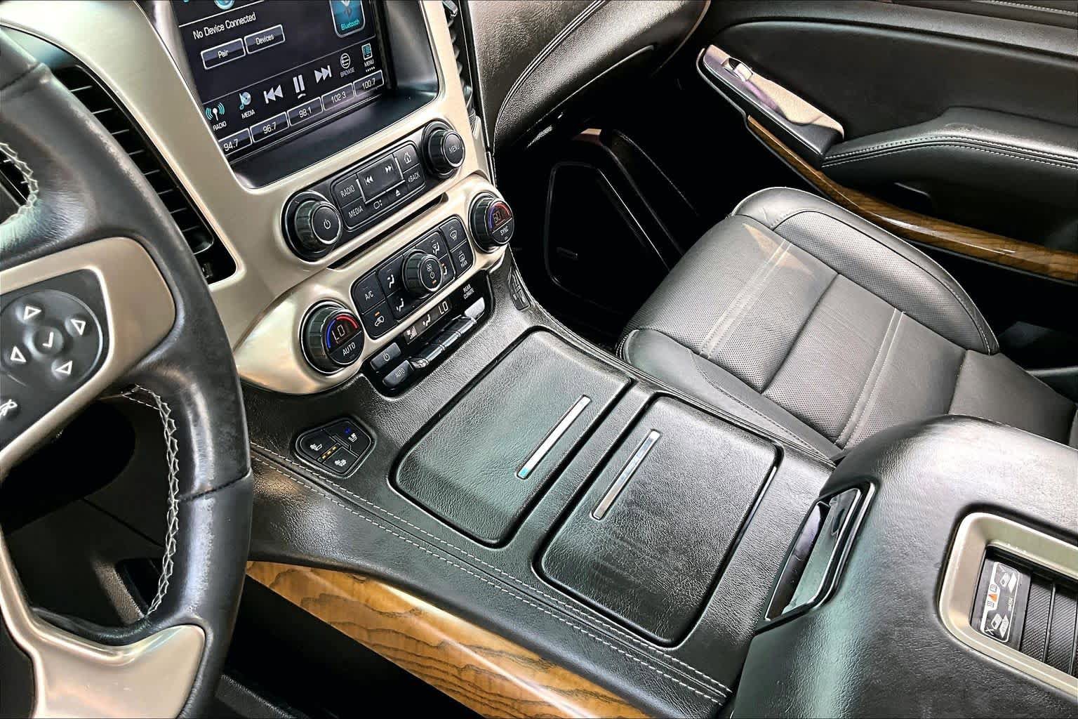 Used 2019 GMC Yukon Denali w/ Denali Ultimate Package AWD/4WD image 17