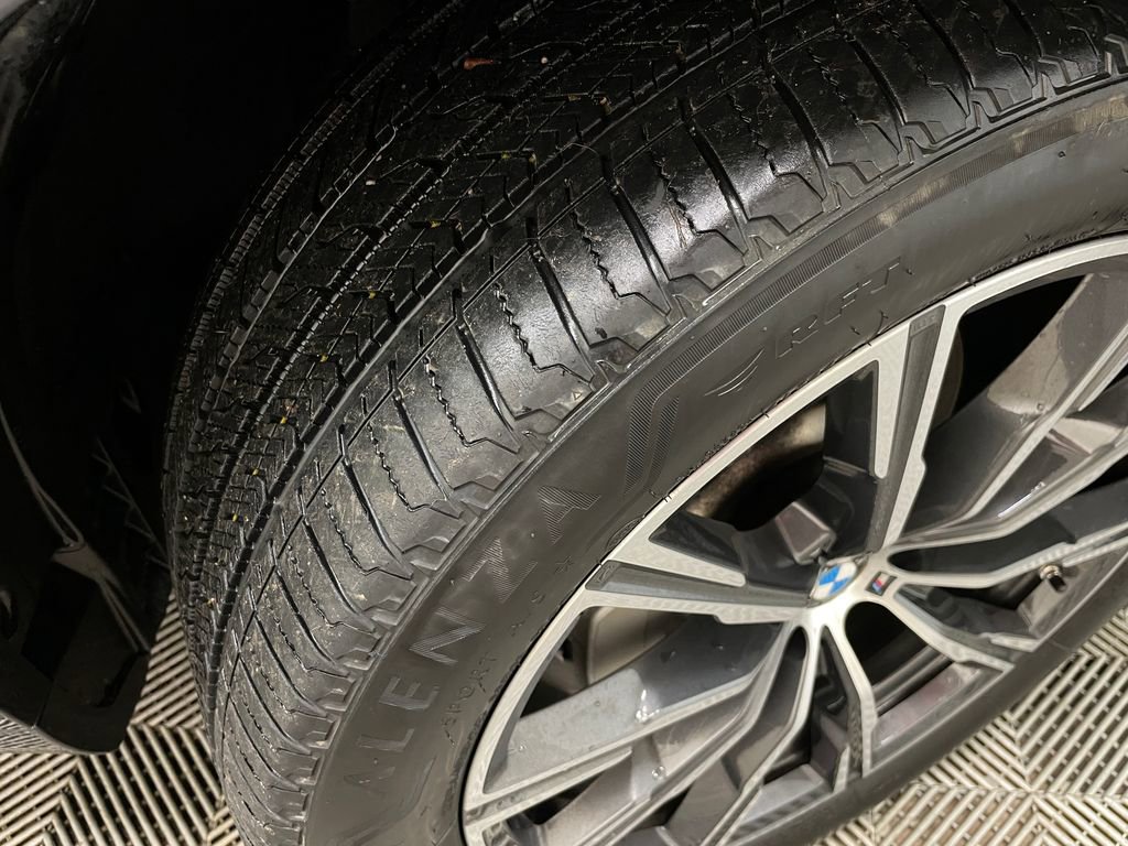 Used 2022 BMW X5 xDrive40i w/ M Sport Package image 49