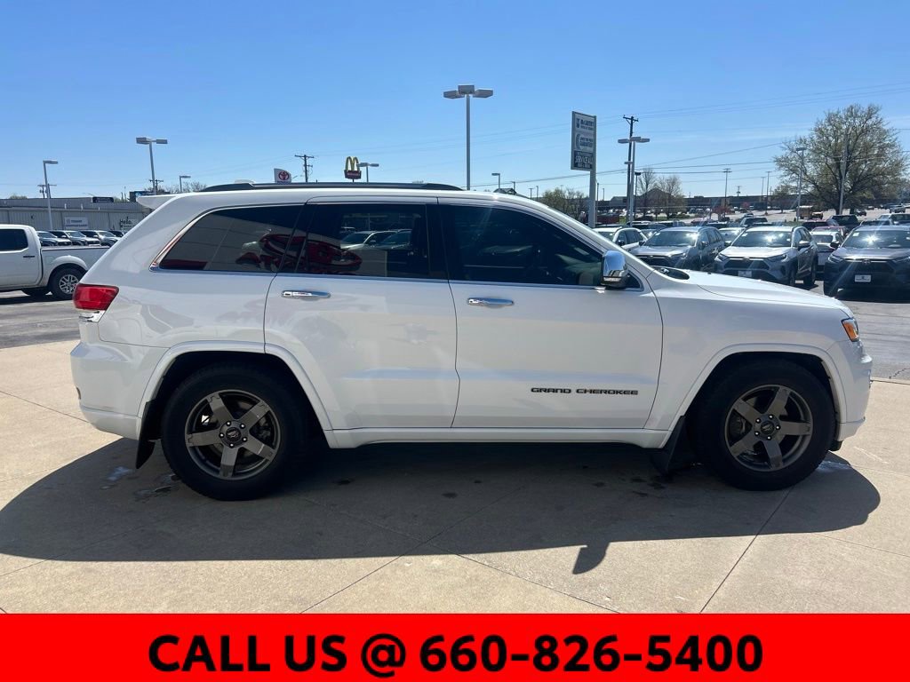 Used 2019 Jeep Grand Cherokee Overland image 4