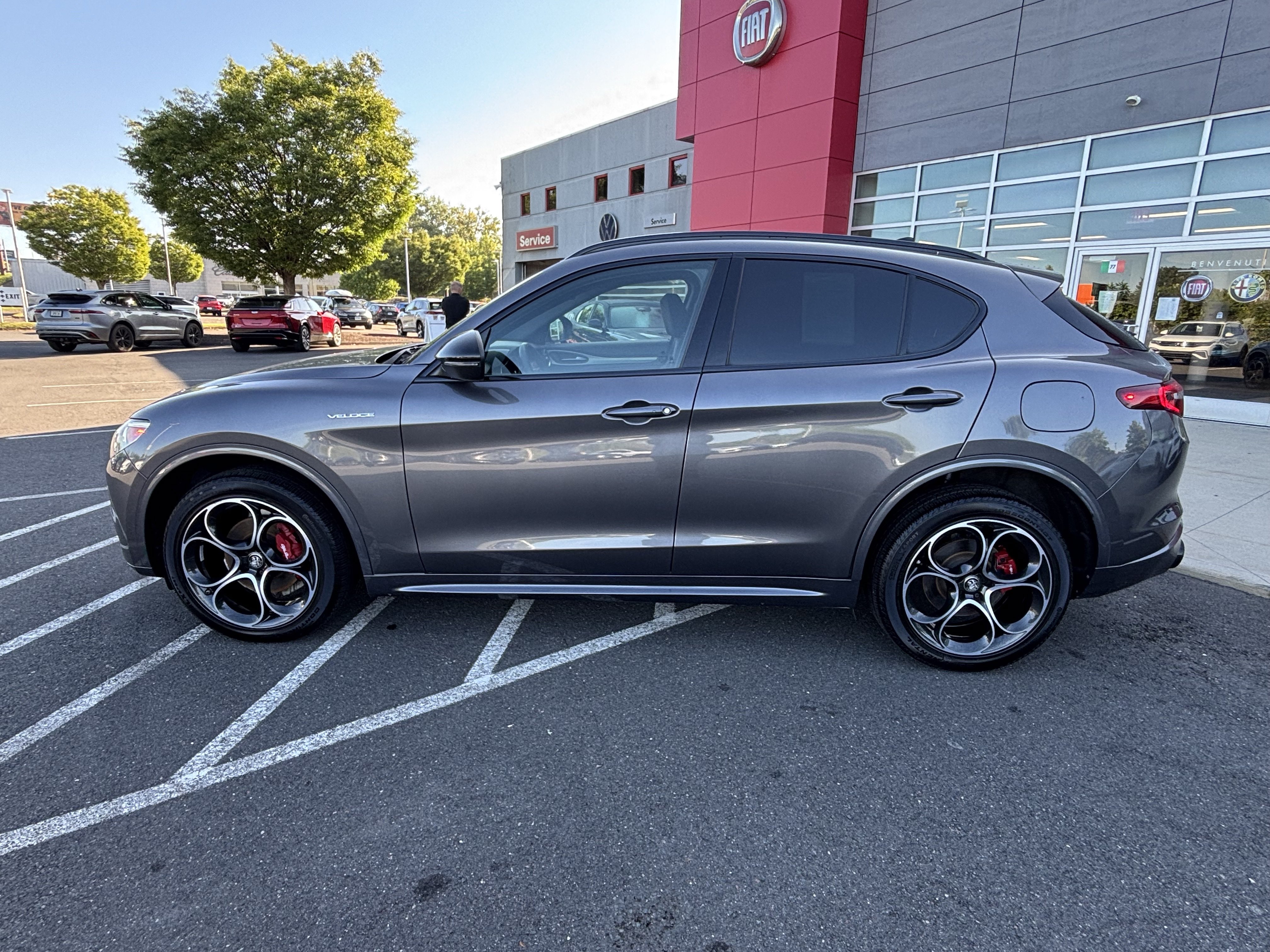 Certified 2023 Alfa Romeo Stelvio Veloce AWD/4WD image 4